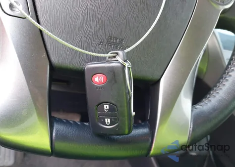 2013 Toyota Prius Three Se из США, поврежденный, VIN JTDKN3DU4D5583979